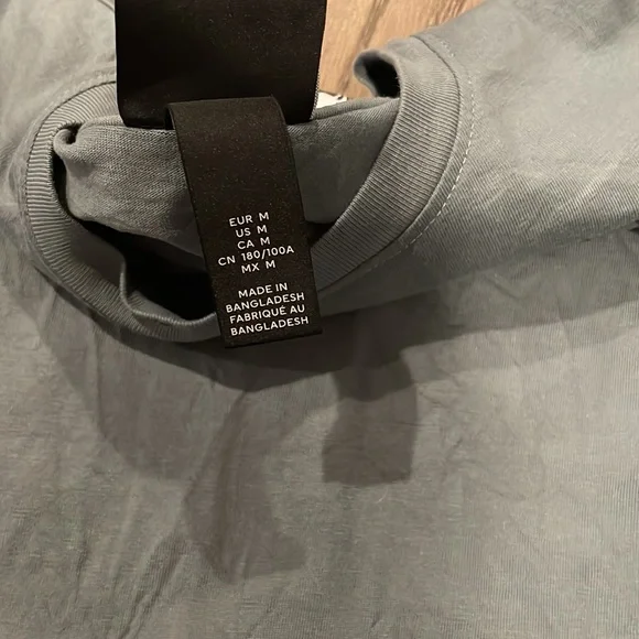 never worn, h&m. long sleeve - Picture 2 of 3